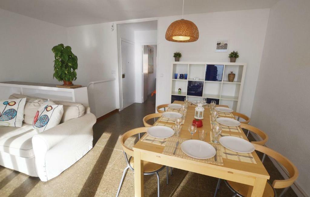 Duplex En Frente De La Playa Al Lado De Barcelona Διαμέρισμα Canet De Mar Εξωτερικό φωτογραφία